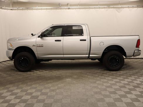Used 2016 RAM 2500 Tradesman w/ Chrome Appearance Group AWD/4WD image 2