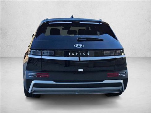 New 2026 Hyundai Ioniq 5 SEL image 8