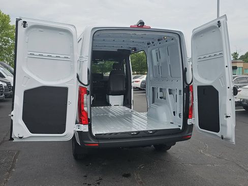 New 2026 Mercedes-Benz Sprinter 2500 image 6