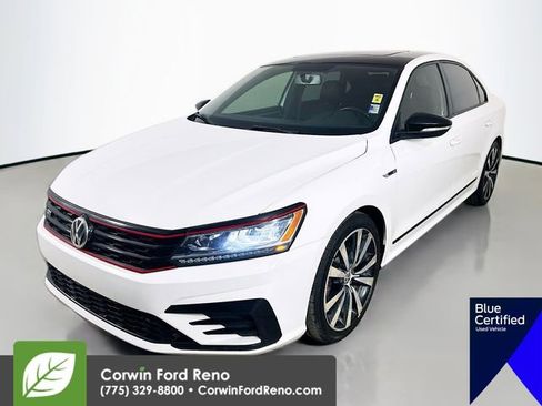 Used 2018 Volkswagen Passat 3.6 image 3