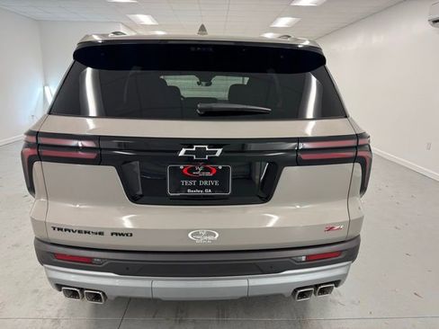 New 2026 Chevrolet Traverse Z71 w/ Driver Confidence Package image 6
