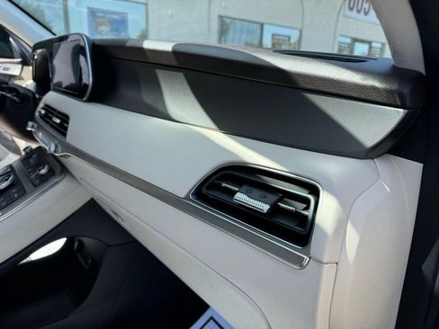 Used 2021 Hyundai Palisade Calligraphy w/ Winter Package AWD/4WD image 19