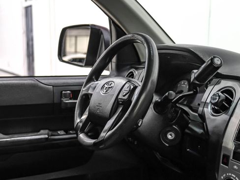 Used 2015 Toyota Tundra SR image 14