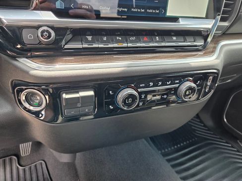 Certified 2025 Chevrolet Silverado 3500 LT w/ Safety Package AWD/4WD image 27