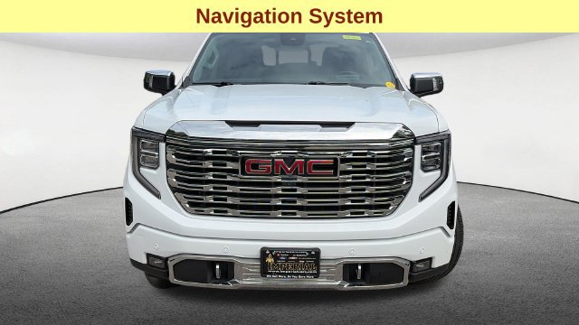 Used 2024 GMC Sierra 1500 Denali w/ Denali Reserve Package AWD/4WD image 4