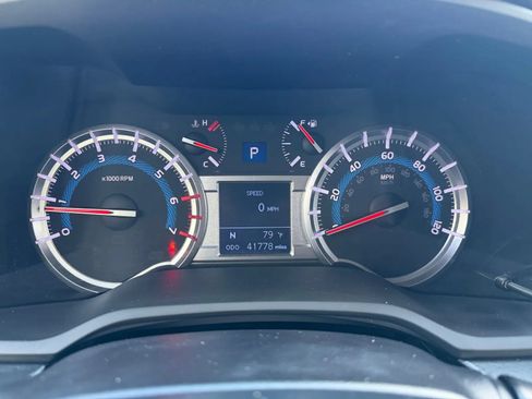 Used 2018 Toyota 4Runner 4WD image 16