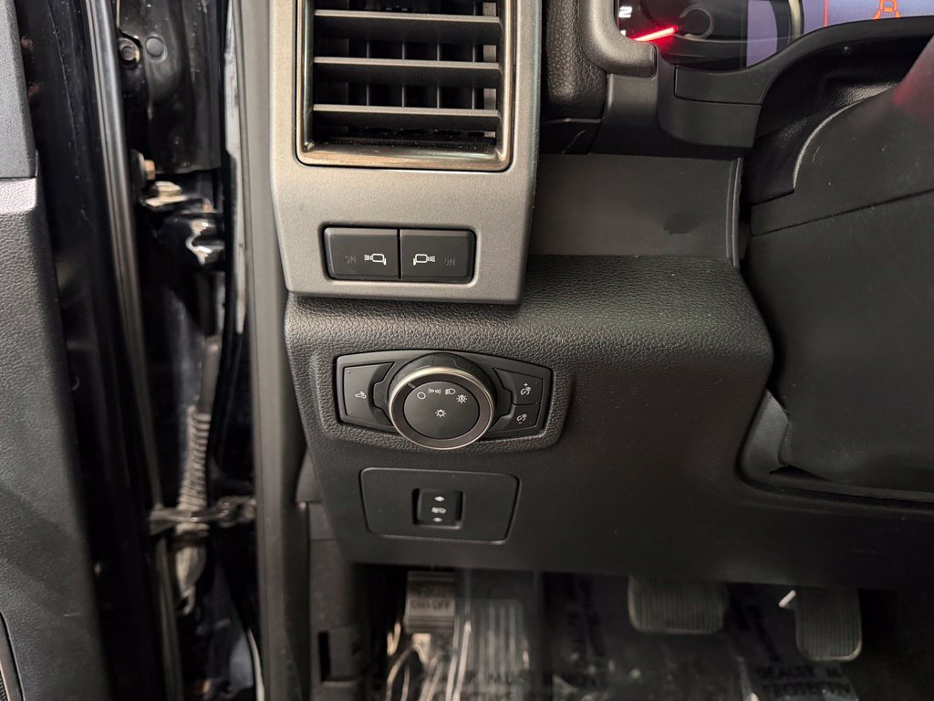 Used 2018 Ford F150 Raptor w/ Equipment Group 802A Luxury AWD/4WD image 23