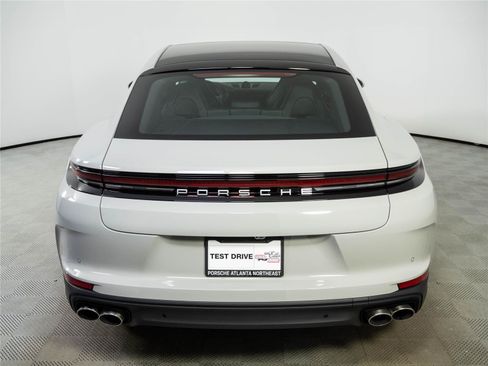 New 2026 Porsche Panamera image 30