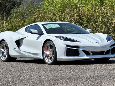 New 2025 Chevrolet Corvette E-Ray w/ ZER Performance Package image 2