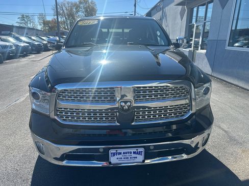 Used 2017 RAM 1500 Laramie w/ Convenience Group image 4