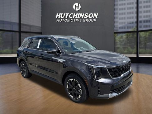 Certified 2025 Kia Sorento S w/ Panoramic Sunroof Package FWD image 1