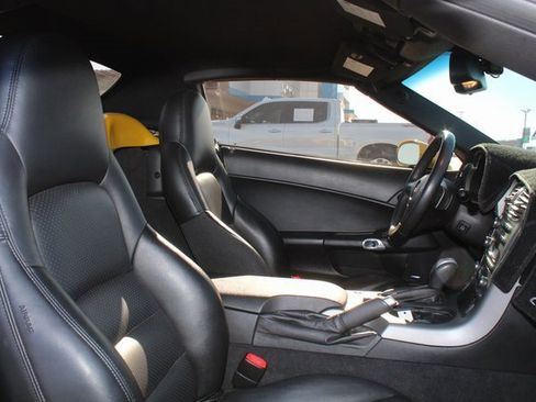 Used 2007 Chevrolet Corvette Convertible w/ Preferred Equipment Group image 11