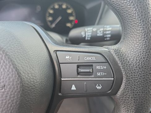 Used 2024 Honda HR-V LX image 16