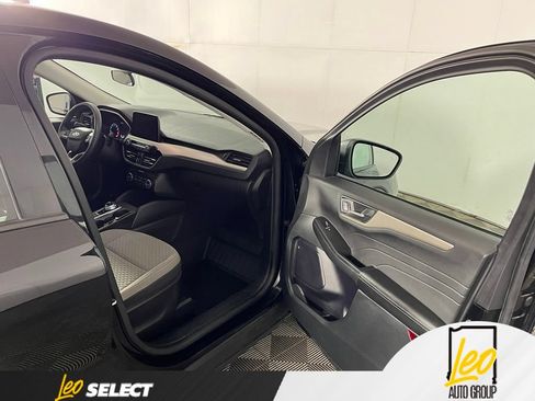 Used 2022 Ford Escape SE AWD/4WD image 12
