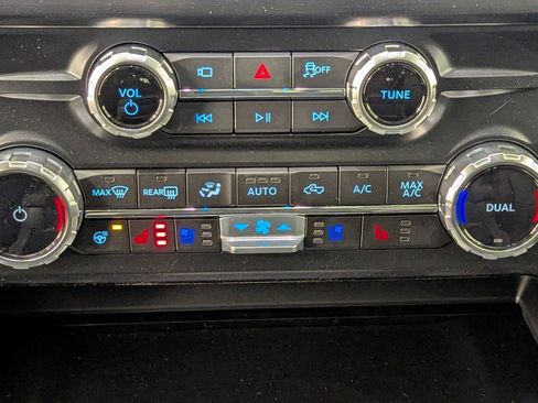 New 2026 Ford F250 Lariat w/ Chrome Package image 26