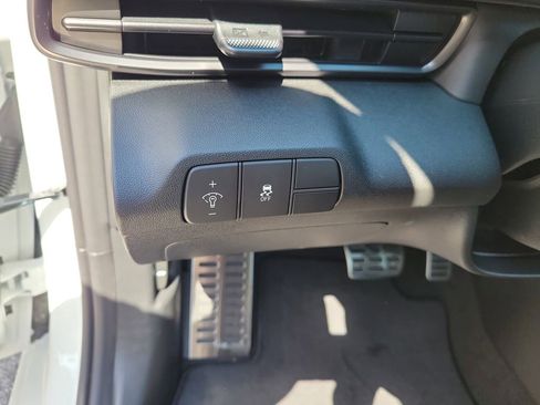 New 2026 Hyundai Elantra SEL Sport Premium FWD image 19