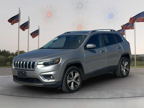 Used 2019 Jeep Cherokee Limited AWD/4WD image 3
