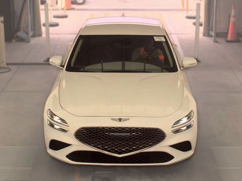 Used 2025 Genesis G70 2.5T RWD image 2