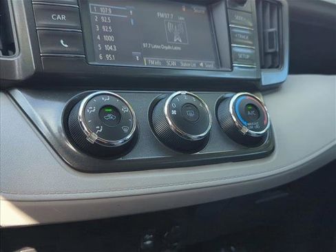 Used 2014 Toyota RAV4 LE FWD image 24