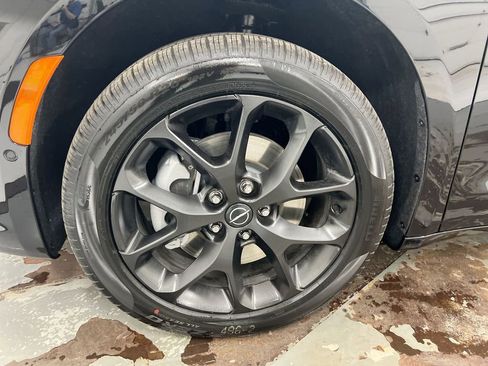 New 2026 Chrysler Pacifica Limited AWD/4WD image 29