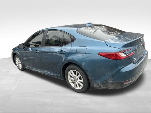 Certified 2025 Toyota Camry LE image 4