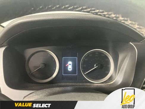 Used 2015 Hyundai Sonata Sport w/ Option Group 04 FWD image 13