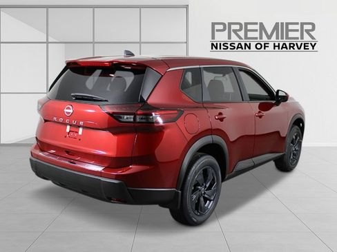 New 2026 Nissan Rogue SV w/ Cold Weather Package FWD image 5