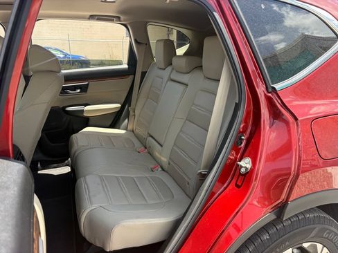 Used 2018 Honda CR-V Touring image 8