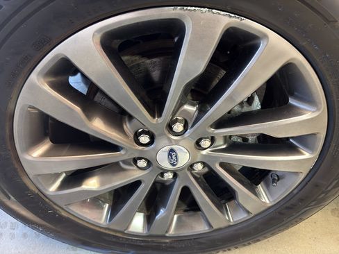 Used 2020 Ford Expedition Limited RWD image 34