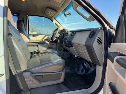 Used 2009 Ford F350 XL image 16