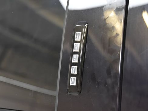 Used 2020 Ford F150 Raptor w/ Equipment Group 802A Luxury AWD/4WD image 13