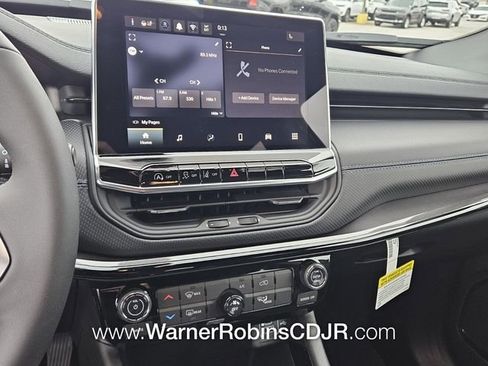 New 2026 Jeep Compass Latitude image 18