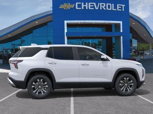 New 2026 Chevrolet Equinox LT w/ Safety and Technology Package image 32