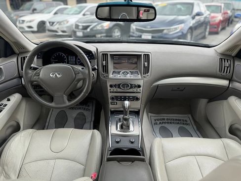 Used 2011 INFINITI G25 Journey w/ Moonroof Pkg image 29