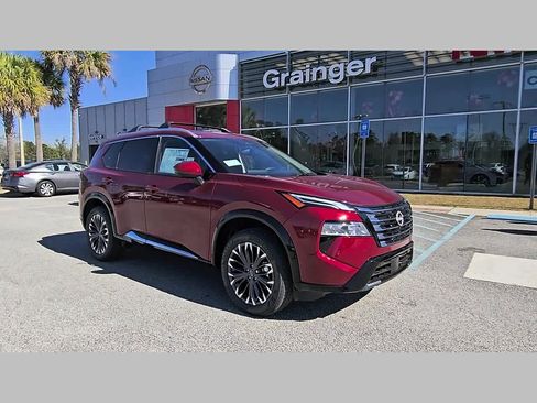 New 2026 Nissan Rogue Platinum image 17