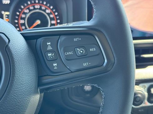 New 2025 Jeep Gladiator Sport AWD/4WD image 29