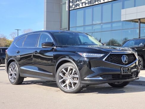 Used 2023 Acura MDX SH-AWD w/ Technology Package image 2