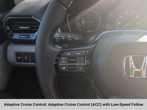 New 2025 Honda Pilot EX-L image 9