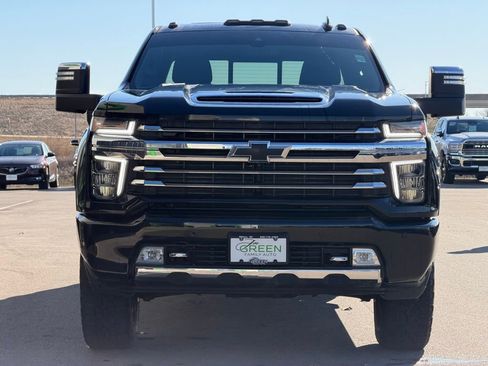 Used 2022 Chevrolet Silverado 2500 High Country w/ Safety Package II image 6