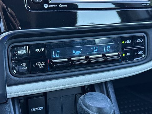 Used 2017 Toyota Corolla iM image 26