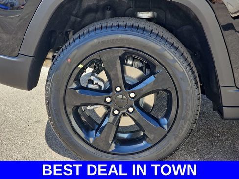 New 2026 Jeep Grand Cherokee Limited w/ Limited Altitude Package AWD/4WD image 39