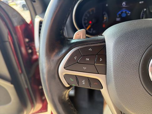 Used 2020 Jeep Grand Cherokee Limited X image 11