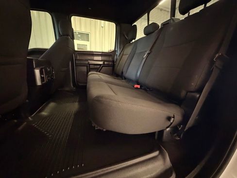 Used 2019 Ford F150 XLT w/ Equipment Group 302A Luxury AWD/4WD image 16