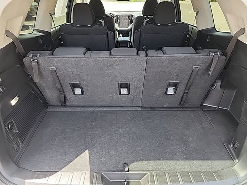 Certified 2025 Subaru Ascent Premium AWD/4WD image 18