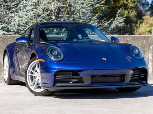Certified 2026 Porsche 911 Carrera RWD image 6