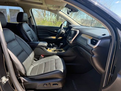 Used 2017 GMC Acadia Denali image 23