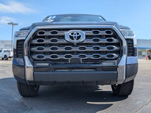 Used 2025 Toyota Tundra Platinum AWD/4WD image 2