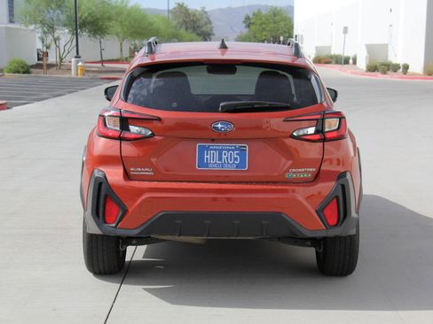 Used 2025 Subaru Crosstrek 2.5i Premium AWD/4WD image 6