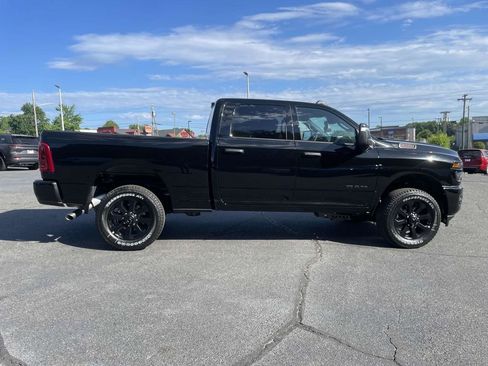 New 2026 RAM 2500 Big Horn AWD/4WD image 9