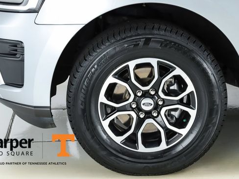 Used 2024 Ford Expedition XLT AWD/4WD image 42